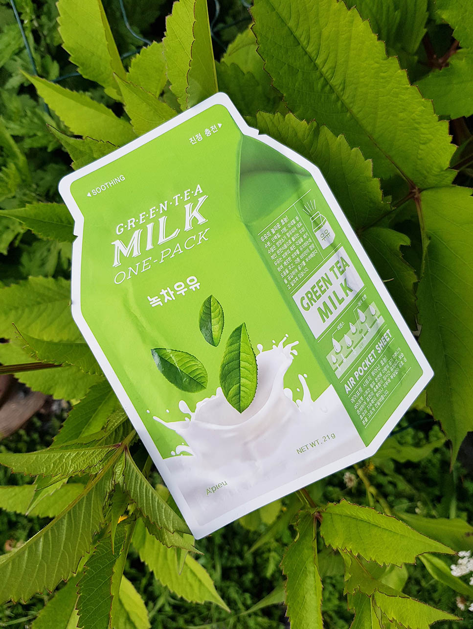 APIEU Milk One Pack Green Tea lakštinė veido kaukė