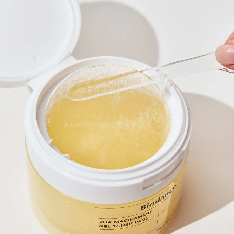 BIODANCE Vita Niacinamide Gel Toner Pads veido padeliai